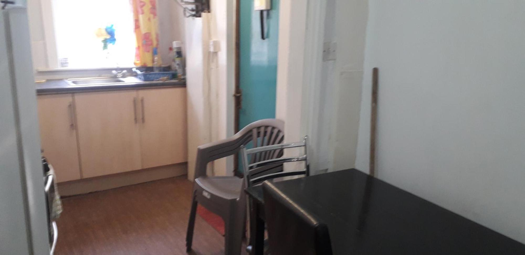 Spectrum Guest House Манчестър Екстериор снимка