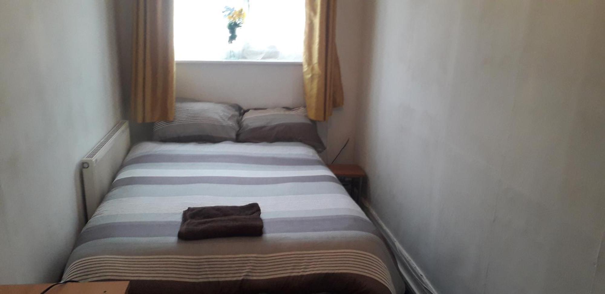 Spectrum Guest House Манчестър Екстериор снимка